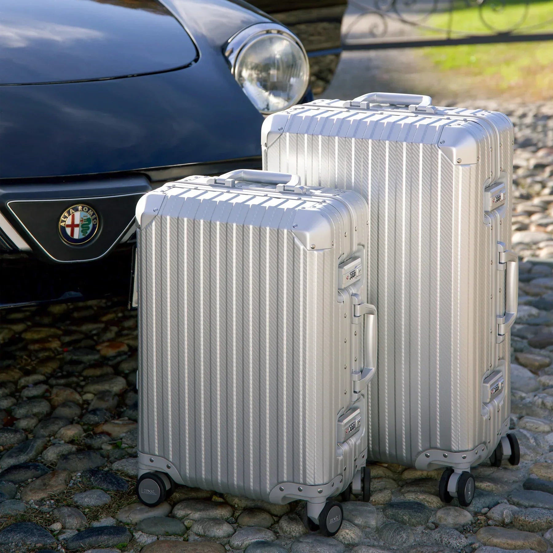 Aluminum vs Polycarbonate Suitcases – Which One Is Better?